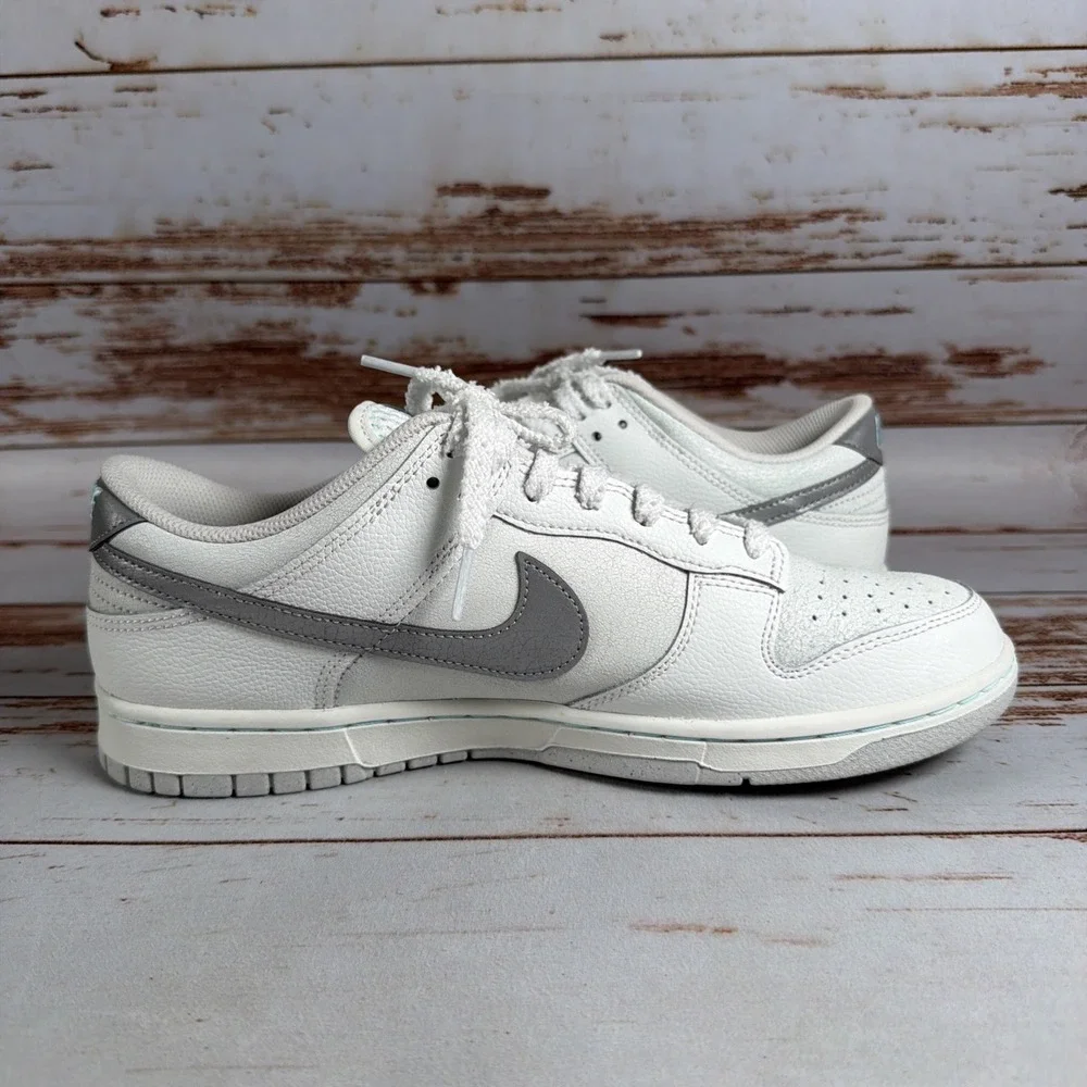 Nike this authentic